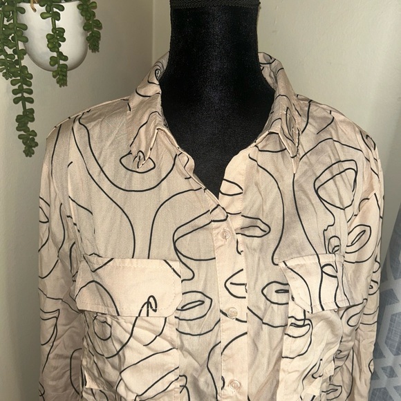 Abstract Patterned Beige Shirt - Picture 2 of 6